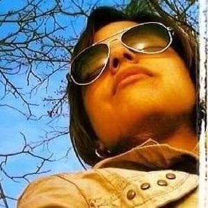 Meet your Posher, Jules